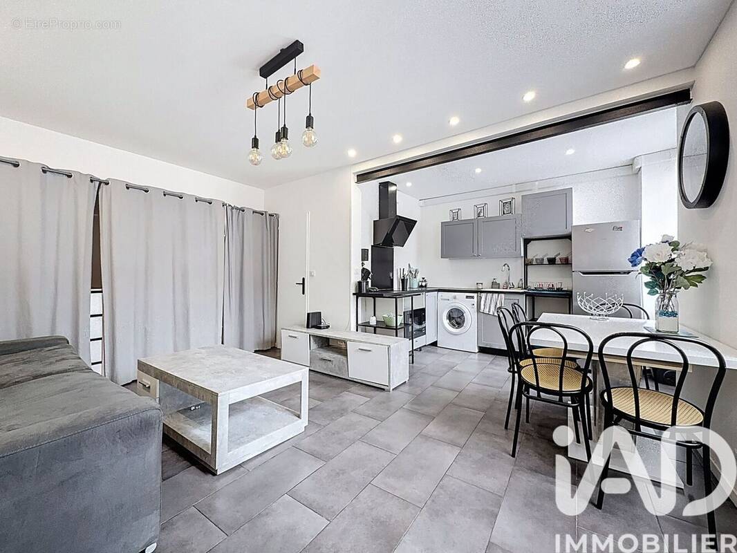 Photo 1 - Appartement à BRUYERES-LE-CHATEL