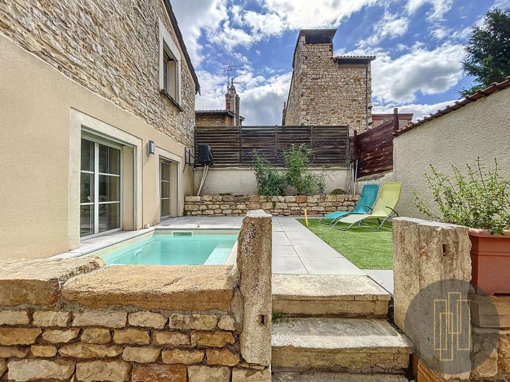 Maison à VILLEFRANCHE-SUR-SAONE