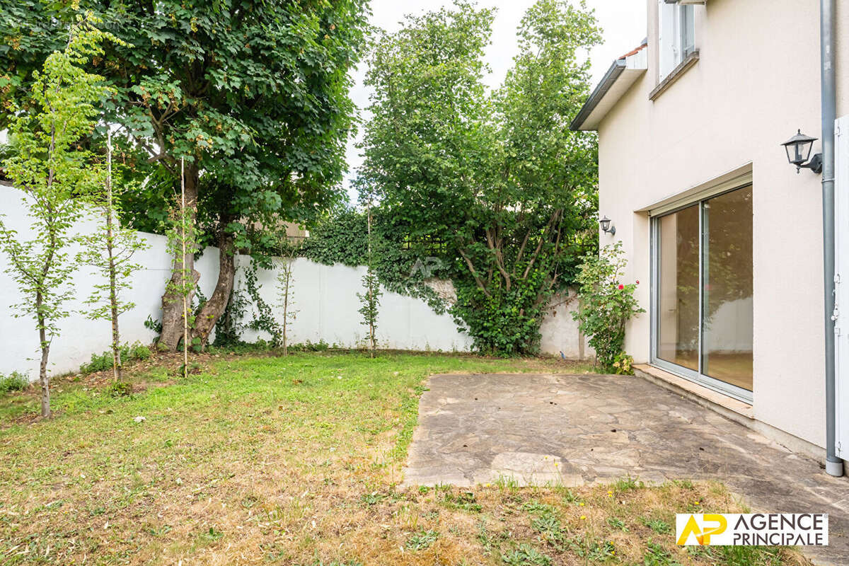Maison à Maisons-Laffitte - photo 3