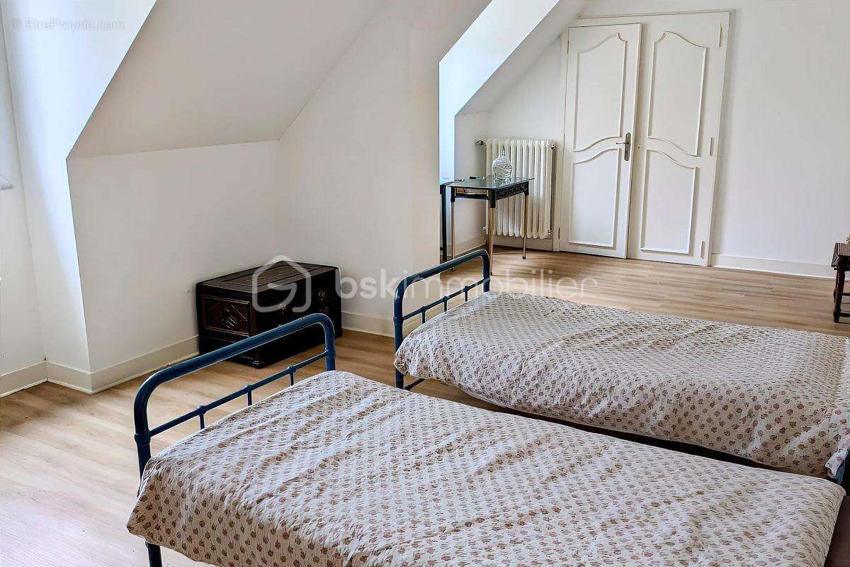 Maison à MONTBAZON