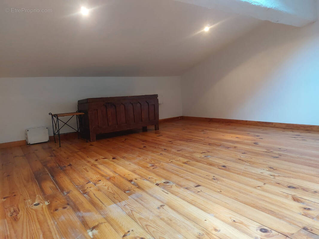 Appartement à BREIL-SUR-ROYA