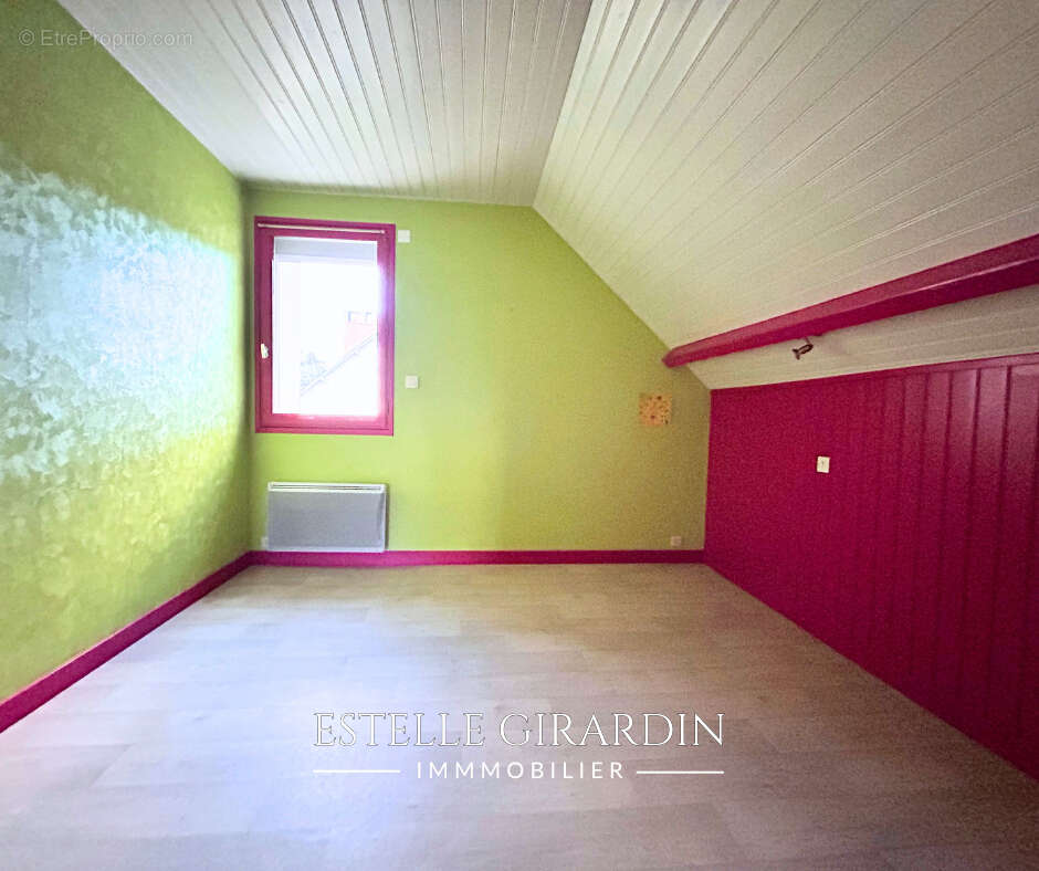 Maison de Loire typique avec jardin, 4 chambres et double garage - Mauves-sur-Loire - photo 9
