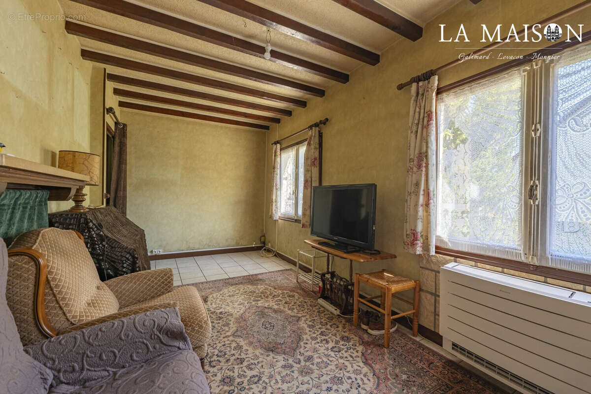 Maison à PLOMBIERES-LES-DIJON