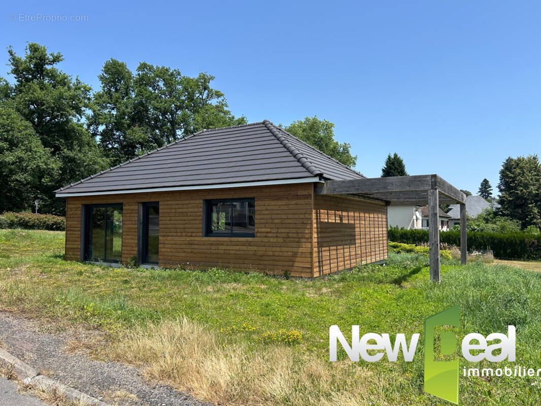 Commerce à LUBERSAC