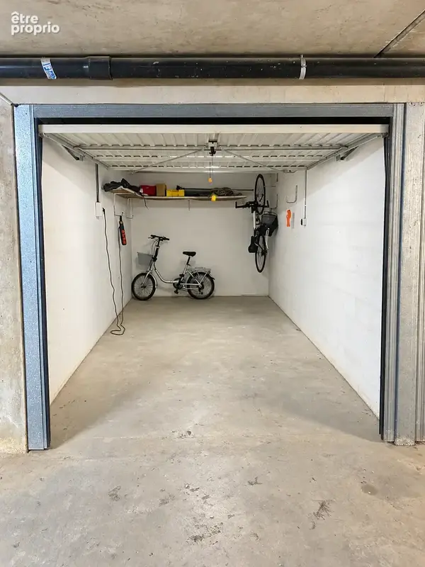 Garage - lavandou - residence securisee et fermee - photo 2
