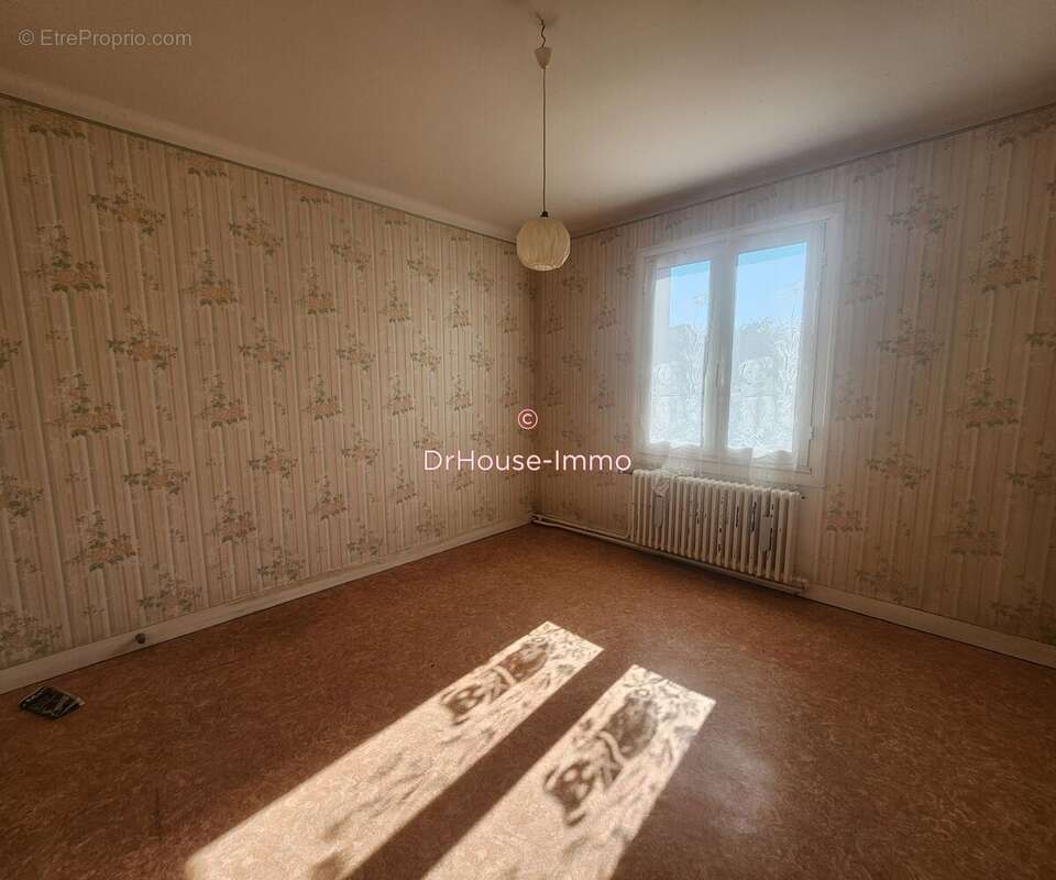 Maison à SOULIGNE-SOUS-BALLON