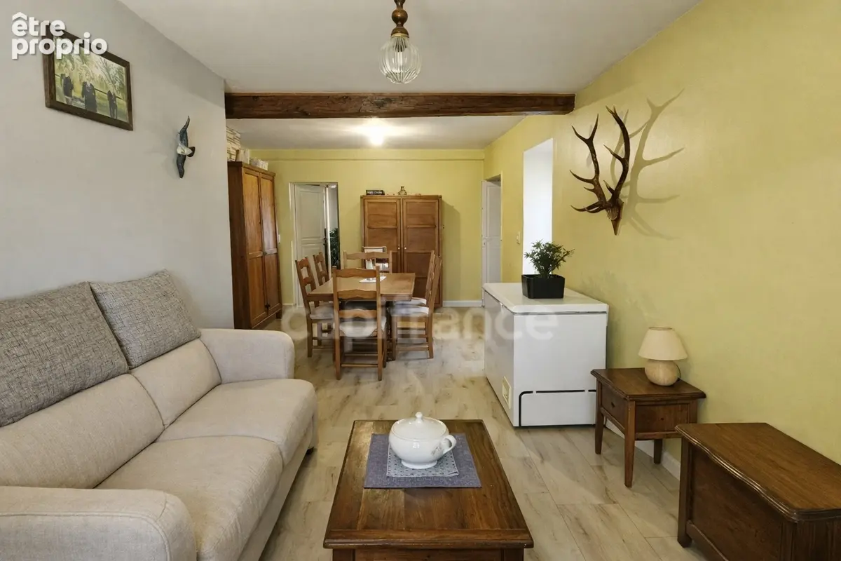 Appartement à MOUCHARD