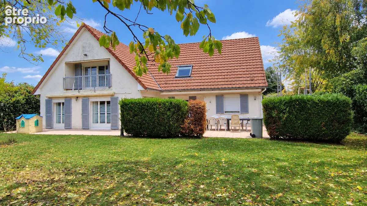 Maison  278 m2 - photo 1
