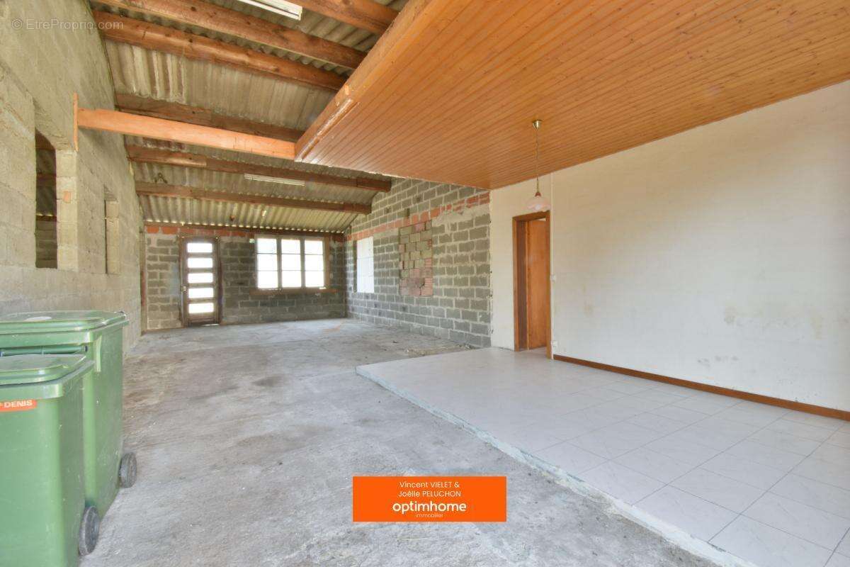 Maison à vendre 5 pièces AMBARES ET LAGRAVE (33) - photo 6