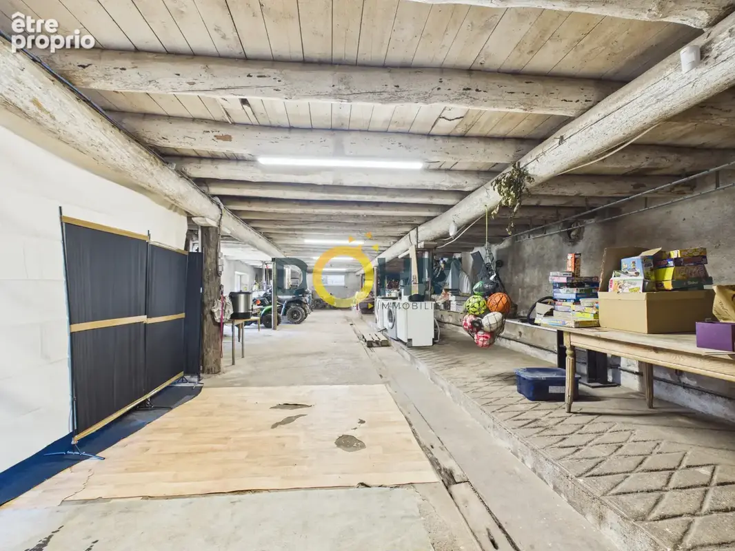 Corps de ferme de caractère avec dépendances et beaux volumes, idéal projet familial   Bains - photo 19