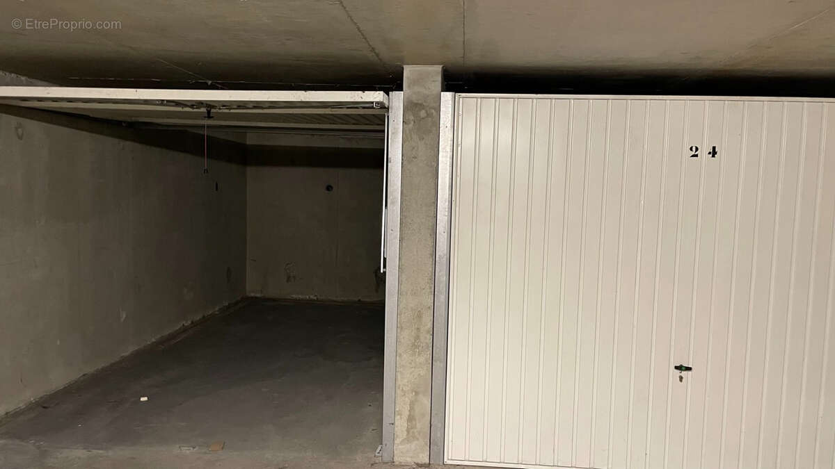 Parking à LYON-7E