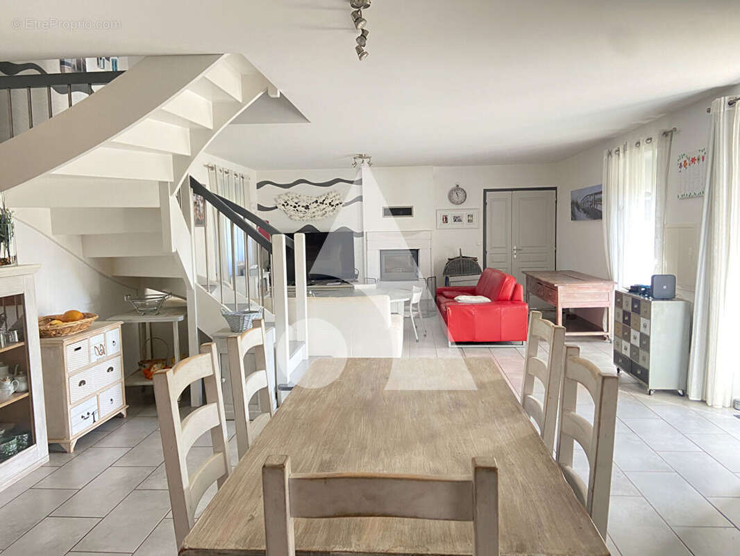 Maison à HENANBIHEN