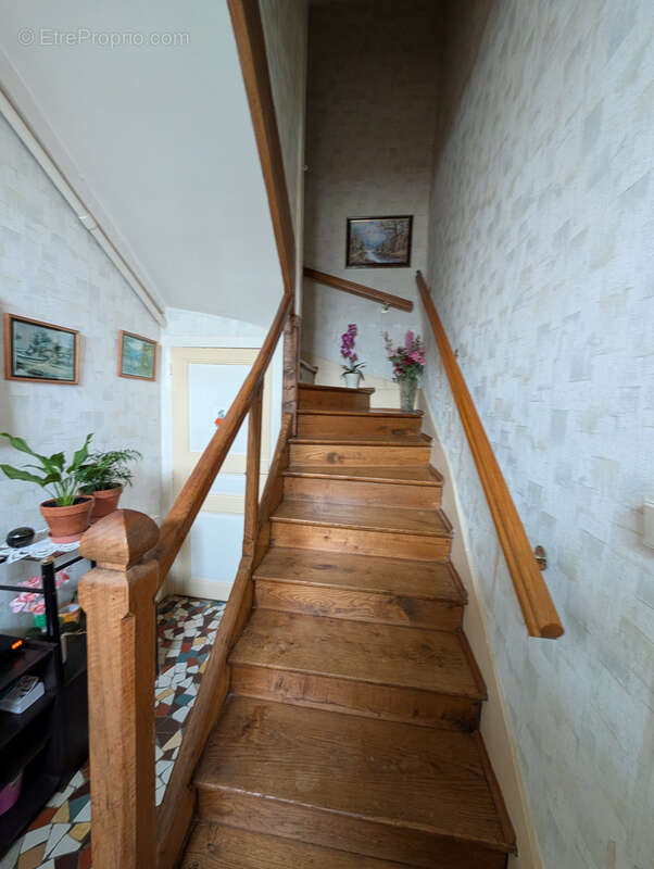 Maison ouvrière de caractère avec garage et jardin privatif - photo 4