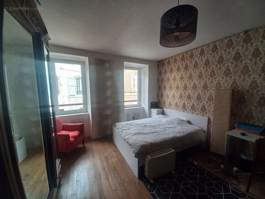 Maison à MIRANDE