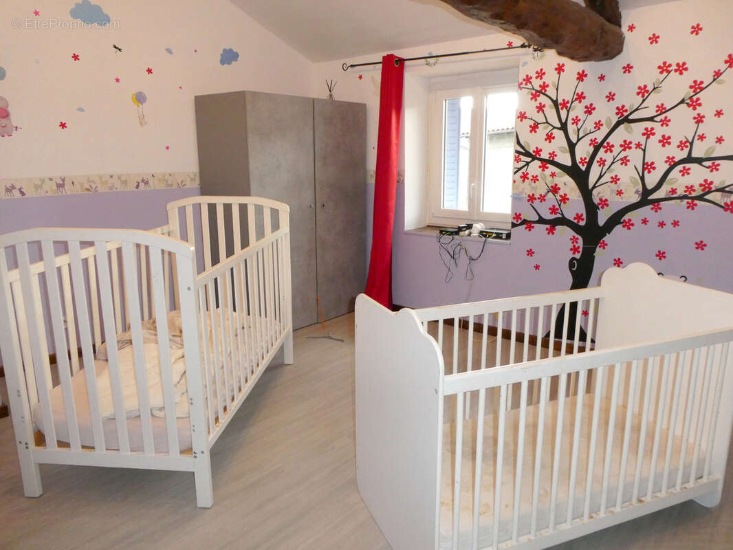 Maison à SAINT-GENIS-L&#039;ARGENTIERE