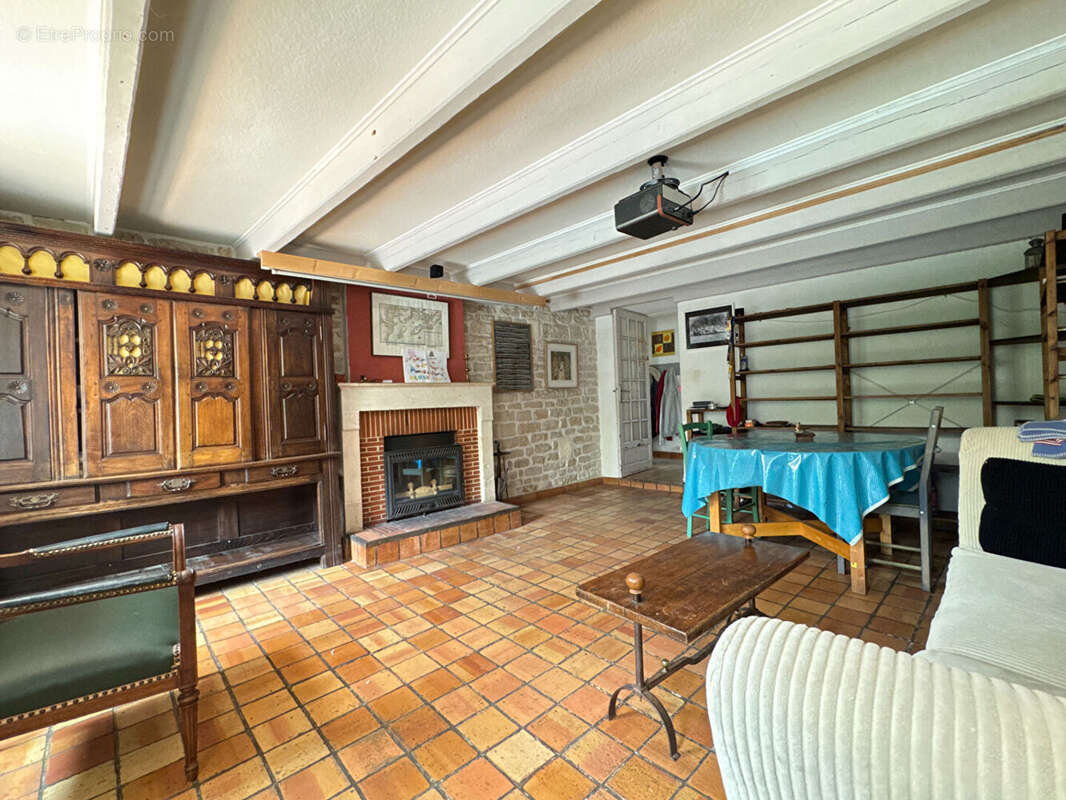 Maison à SAINT-JEAN-DE-LIVERSAY