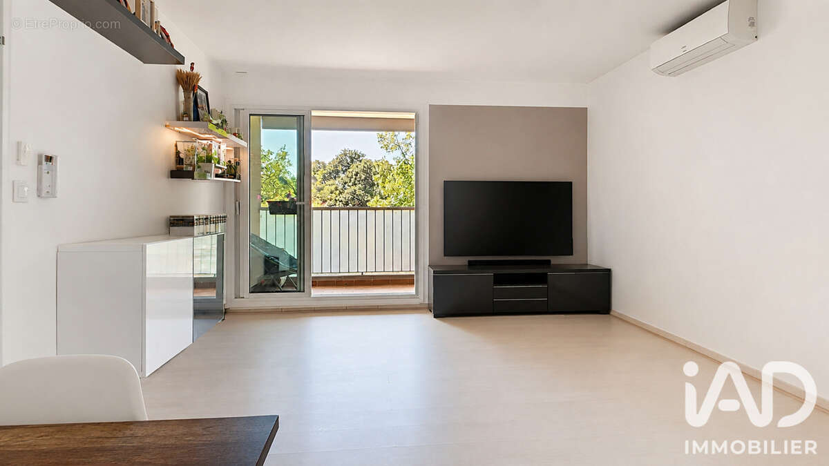 Photo 2 - Appartement à MARSEILLE-11E