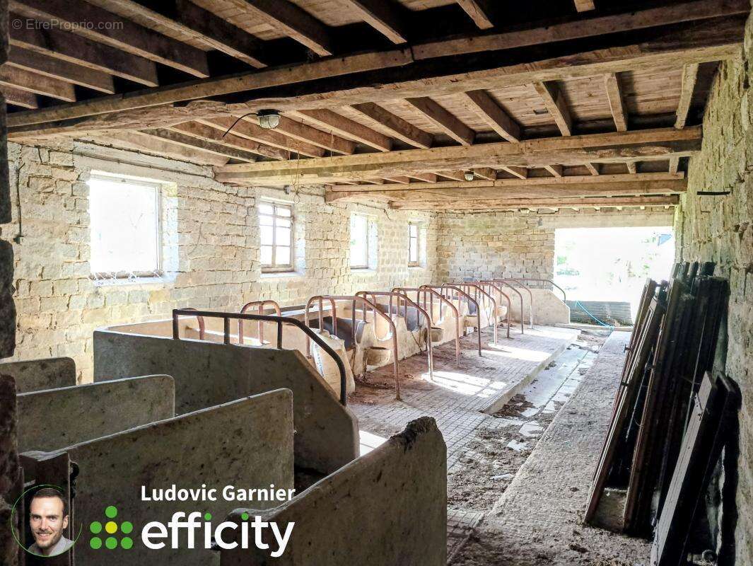 Maison à LE MESNILLARD