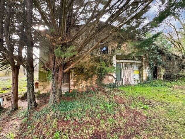 Maison à SAINT-ASTIER