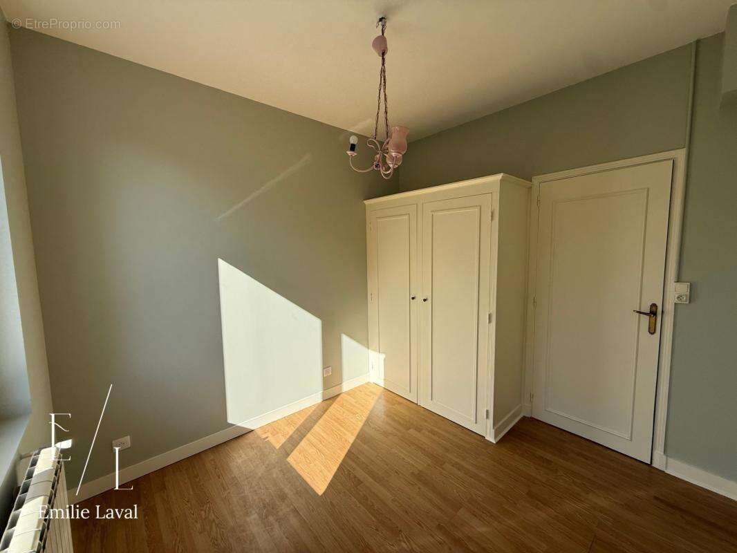 Maison avec dépendance, cave à vin et terrain clos de 1 737 m² à Pineuilh (33) - photo 10