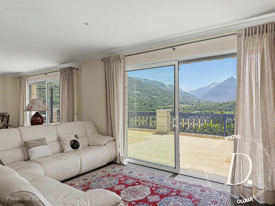 Maison 222 m² à Argeles-Gazost  - photo 6