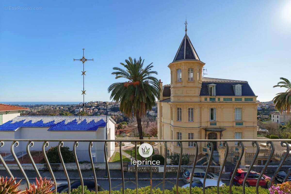 Appartement à VENCE