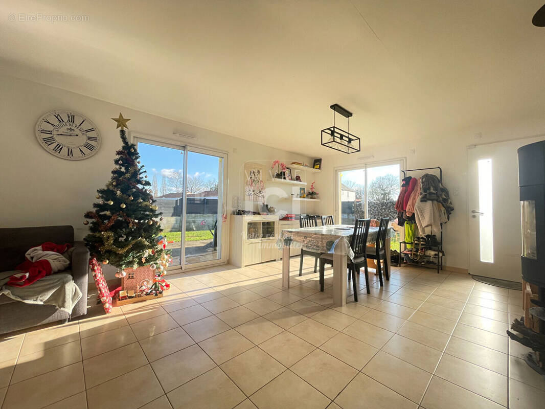 Maison à SAINT-PHILBERT-DE-BOUAINE