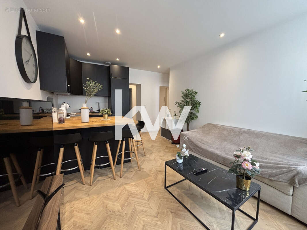 Appartement à SAINT-ETIENNE