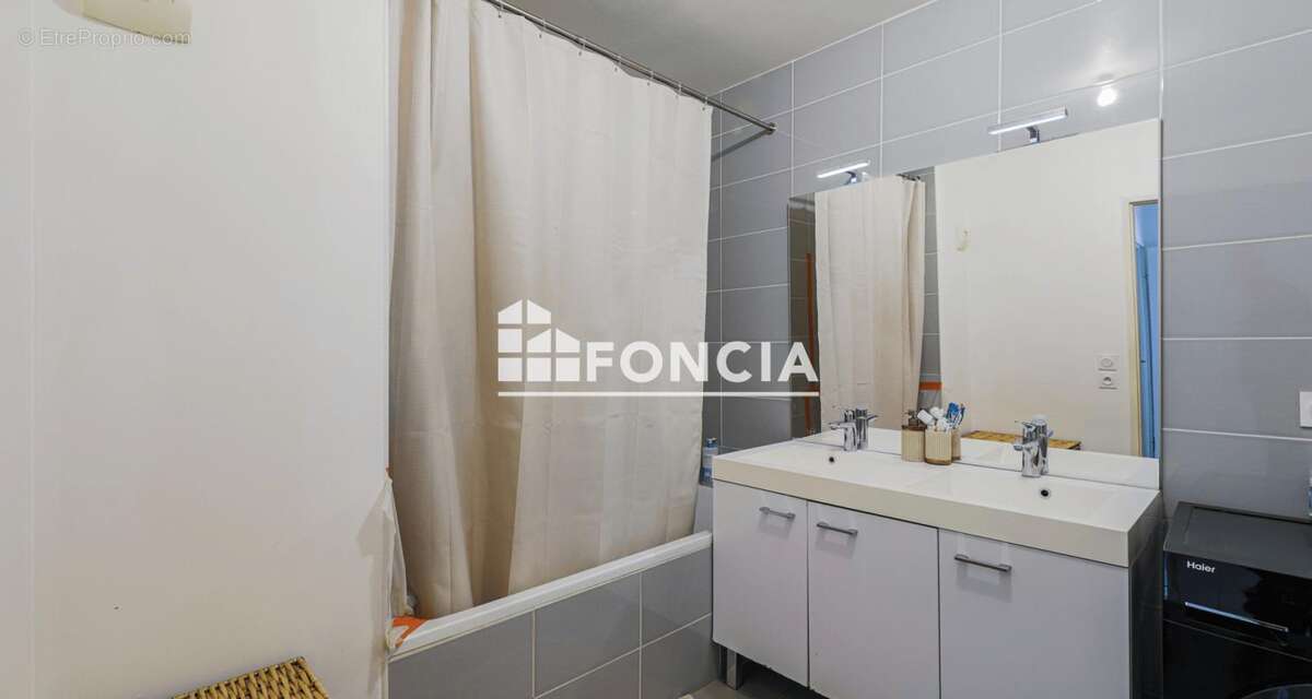 Appartement à ECHIROLLES