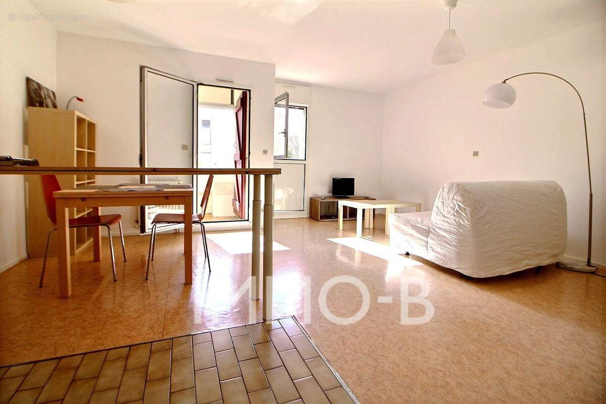 Appartement à RAMONVILLE-SAINT-AGNE