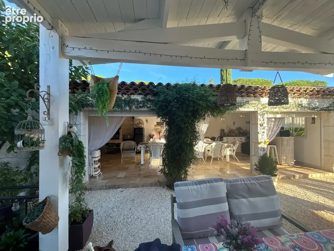 Maison de 120m2 avec Piscine en bordure de Tresques - photo 3