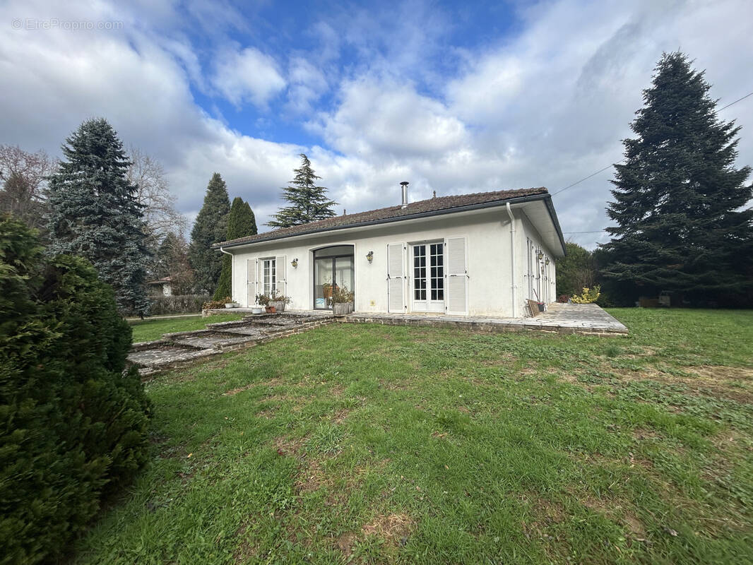Maison à MONTEMBOEUF
