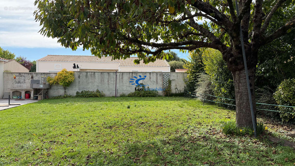 Maison à DOMPIERRE-SUR-MER