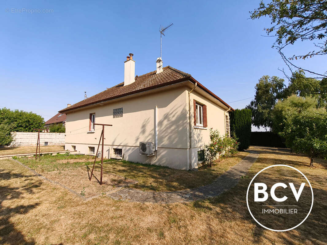 Maison familiale proche de chartres avec sous-sol - photo 2
