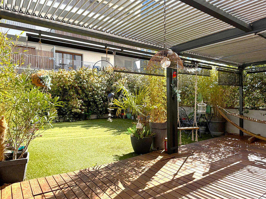 Appartement à IVRY-SUR-SEINE