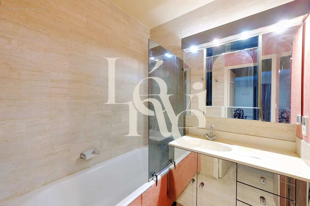 Appartement à PARIS-5E