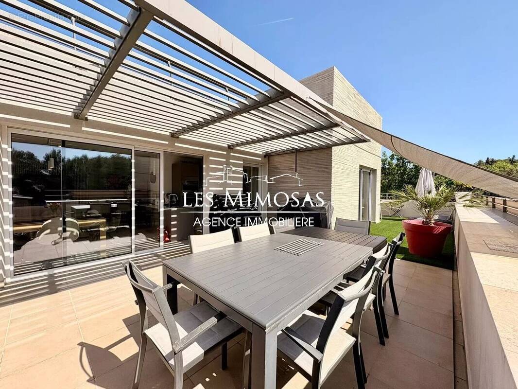 Appartement à FREJUS