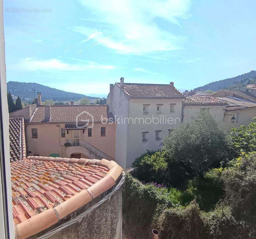 Appartement à CARNOULES
