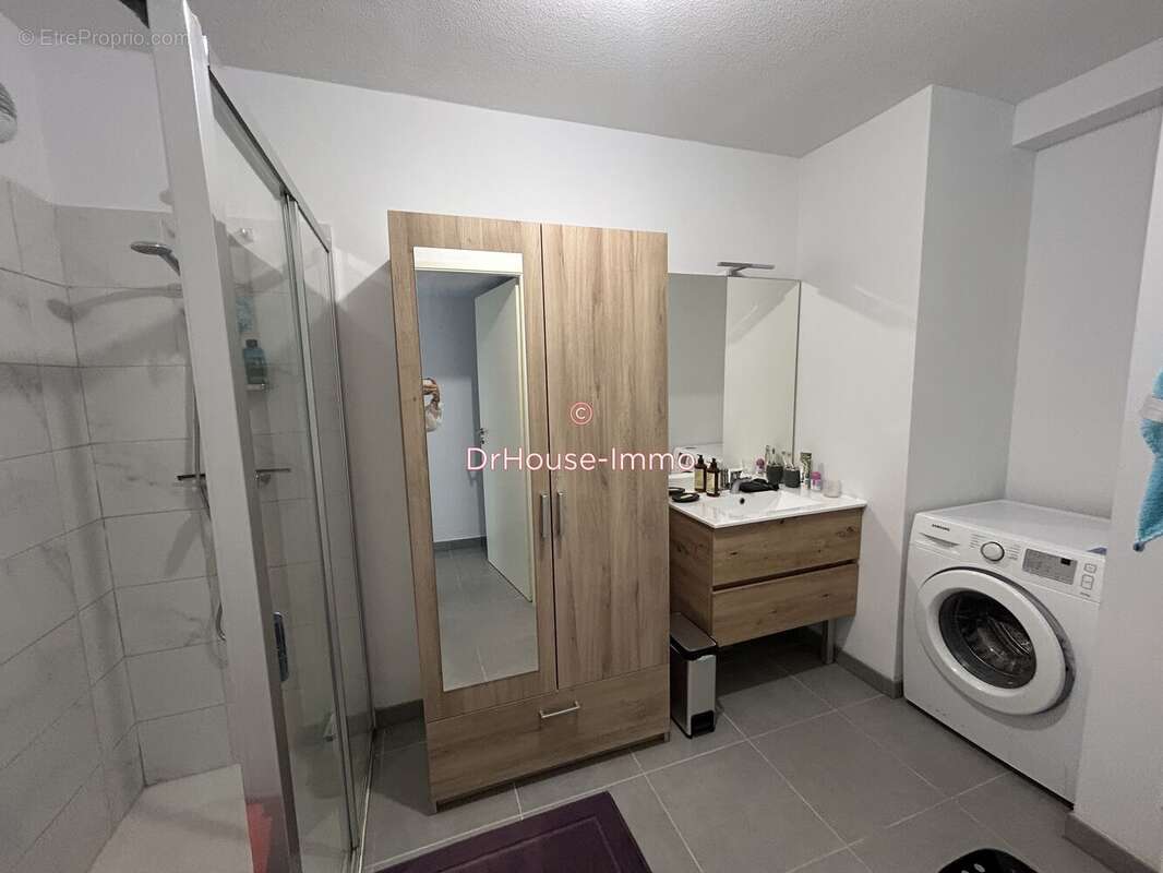 Appartement à VIAS