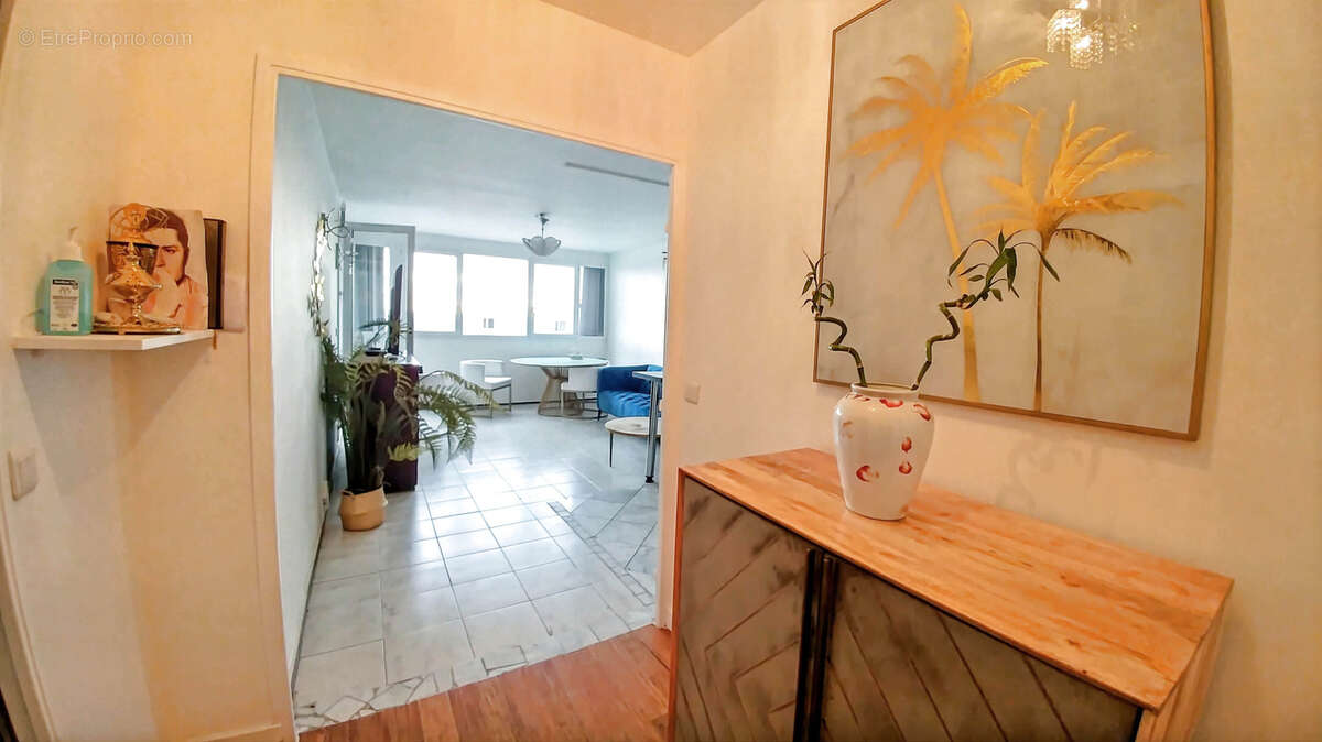Très bel appartement avec loggia   Epinay-sur-Seine, cœur de ville - photo 5