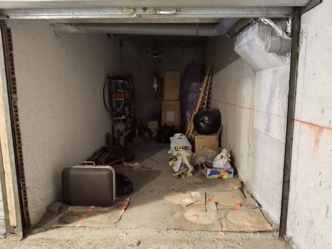 Parking à SAINT-LARY-SOULAN