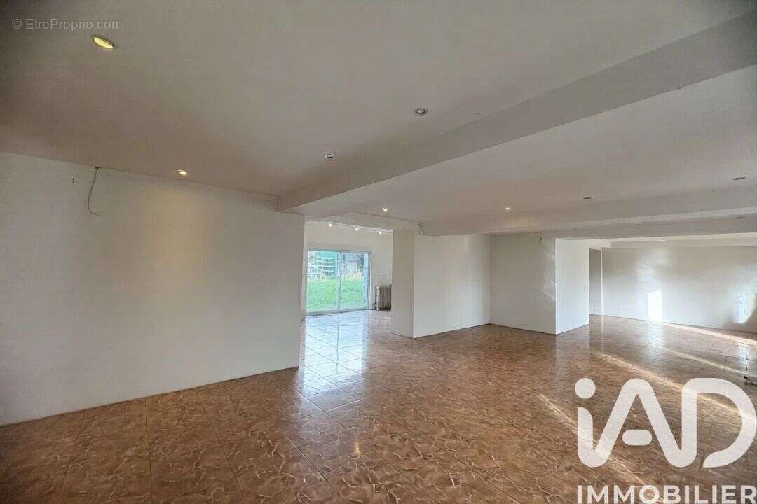 Photo 3 - Maison à SAINT-SEROTIN