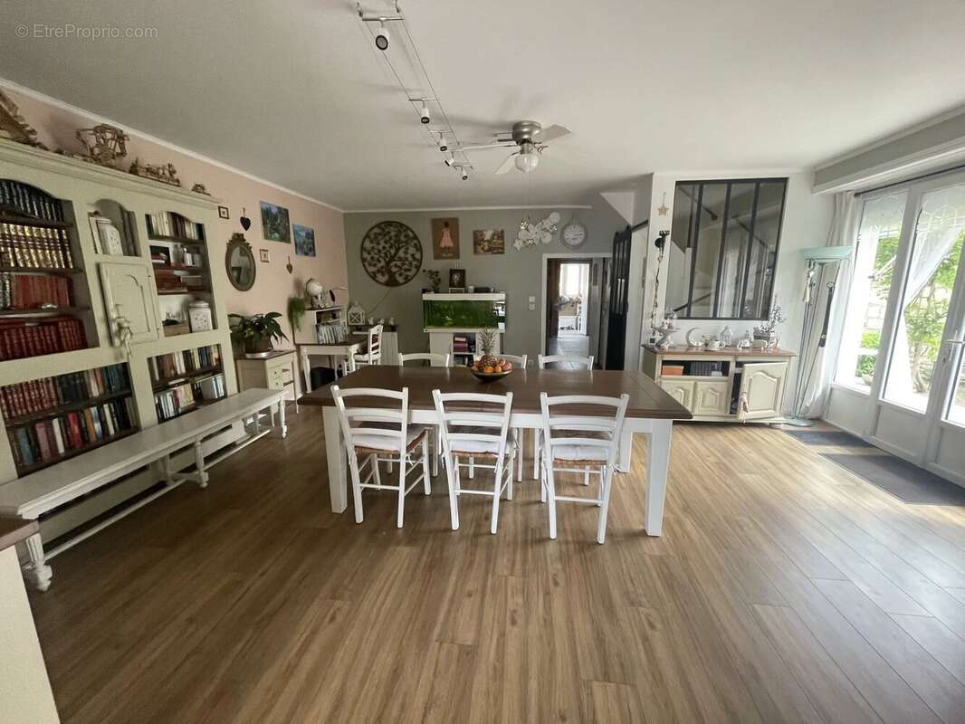 Belle maison familiale - 5 chbres avec grand terrain - photo 4