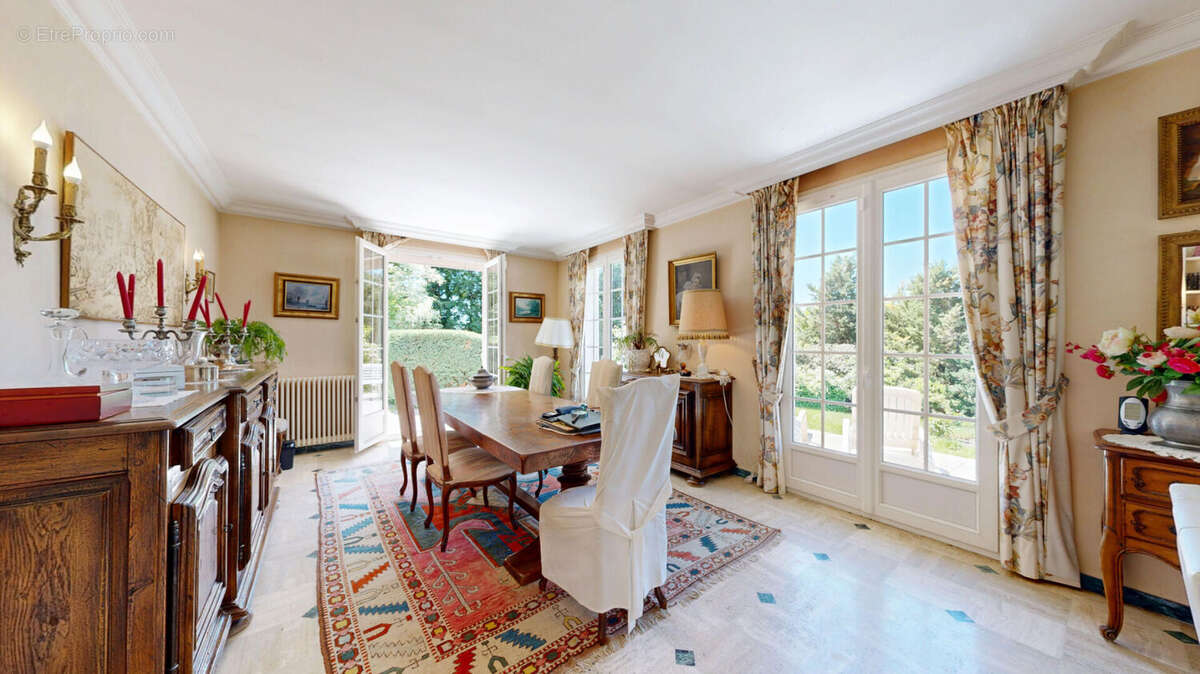 Maison à NEUVY
