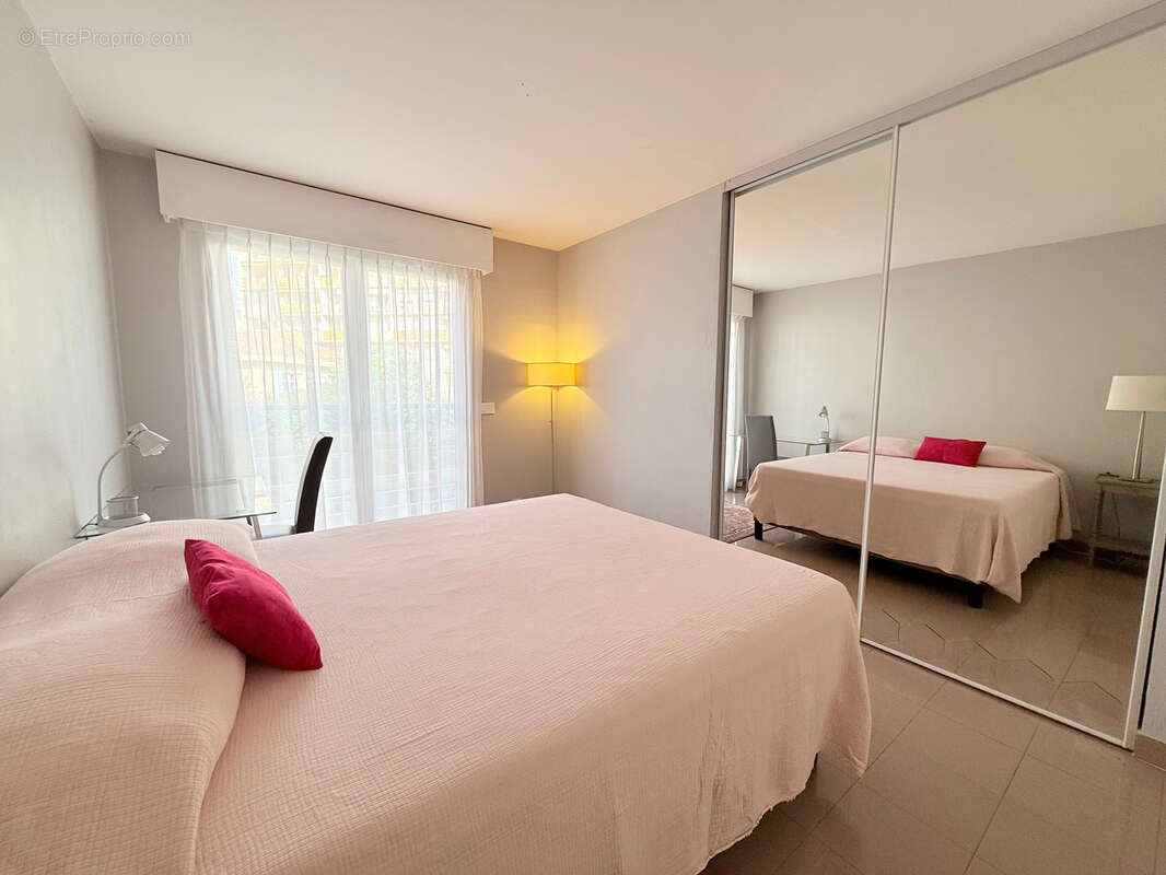 Appartement à LE CANNET