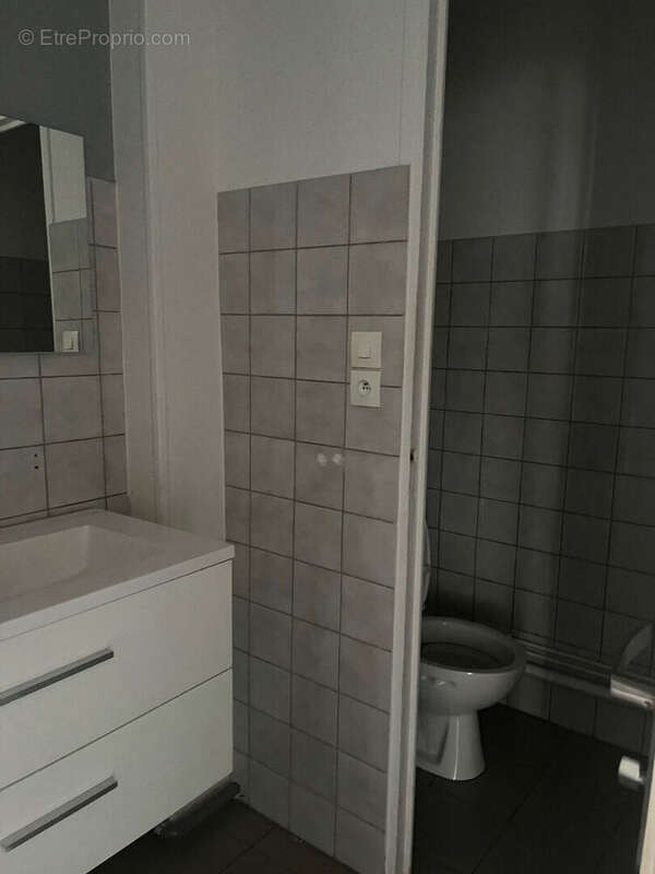 Commerce à PARIS-19E