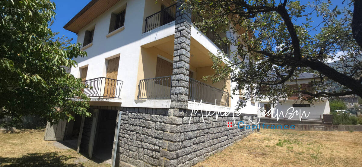 Maison à LA CHAMBRE