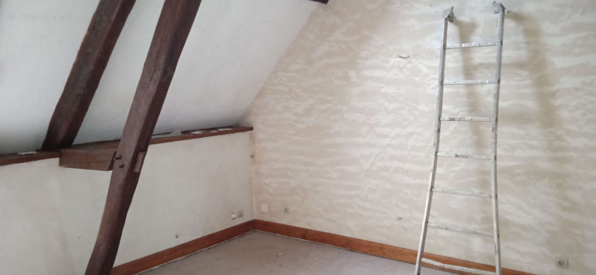 Maison à LE GUE-DE-LA-CHAINE