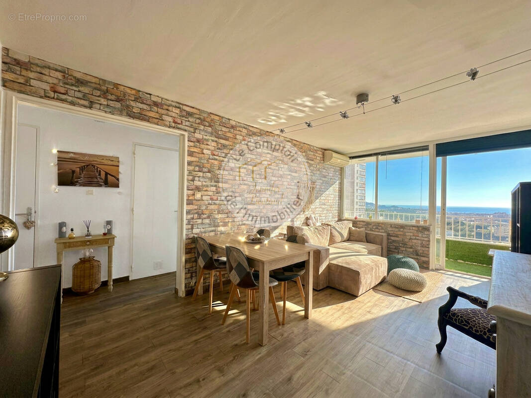 Appartement à MARSEILLE-9E