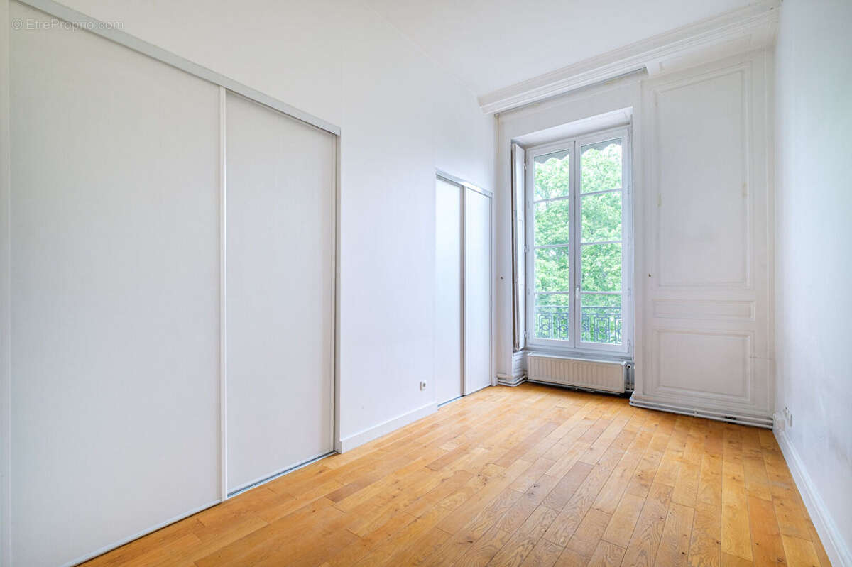 Appartement à LYON-1E